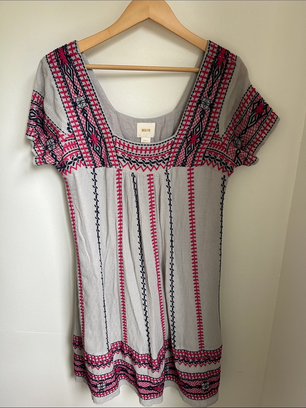 Maeve Anthropologie Grey Embroidered Peasant Dress, Pink & Navy, Size Small